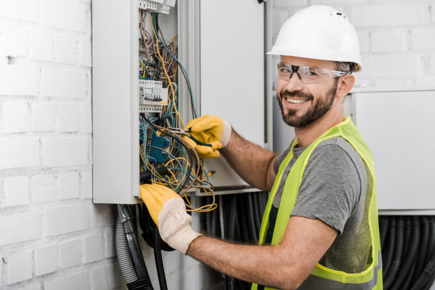 Best Affordable Emergency Electrician  in Broadview Park, FL